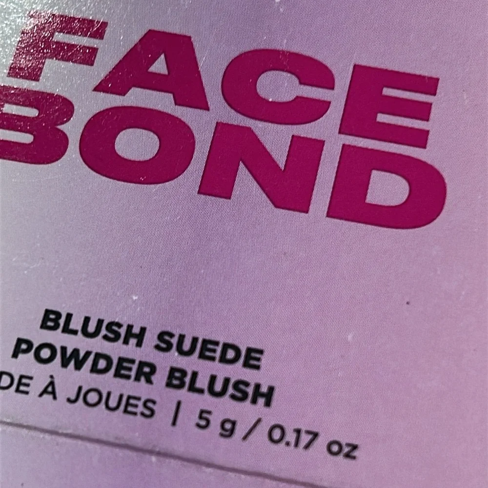 URBAN DECAY Face Bond Long-Lasting Powder Blush Suede